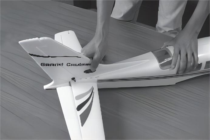 Dynam C-310 Grand Cruiser V2 Build Instructions