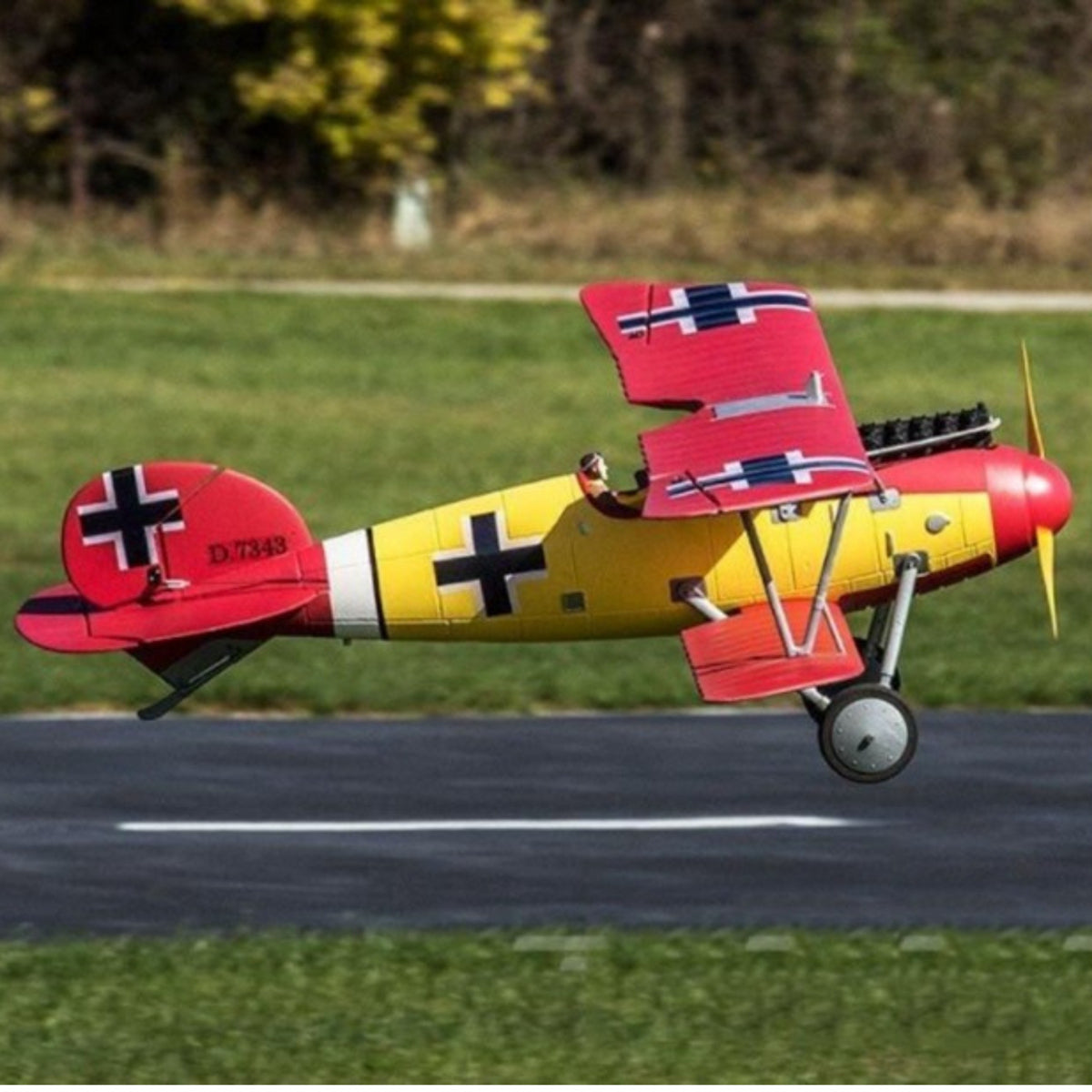 Dynam-Albatros-D.Va-V2-4S-Radio-Controlled-Warbird-Biplane-1300mm-Wingspan-SRTF-DY8960_3
