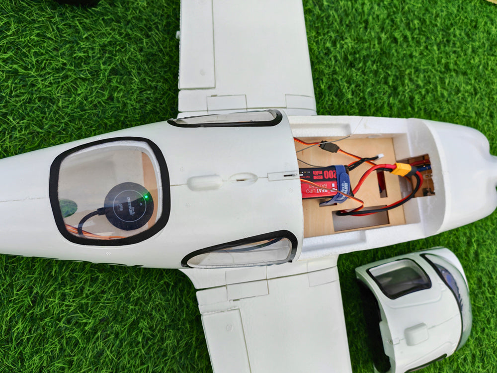 Dynam Cirrus SR22 V3 Trainer 4S White RC Scale Plane 1400mm PNP BNF RTF DY8935WT