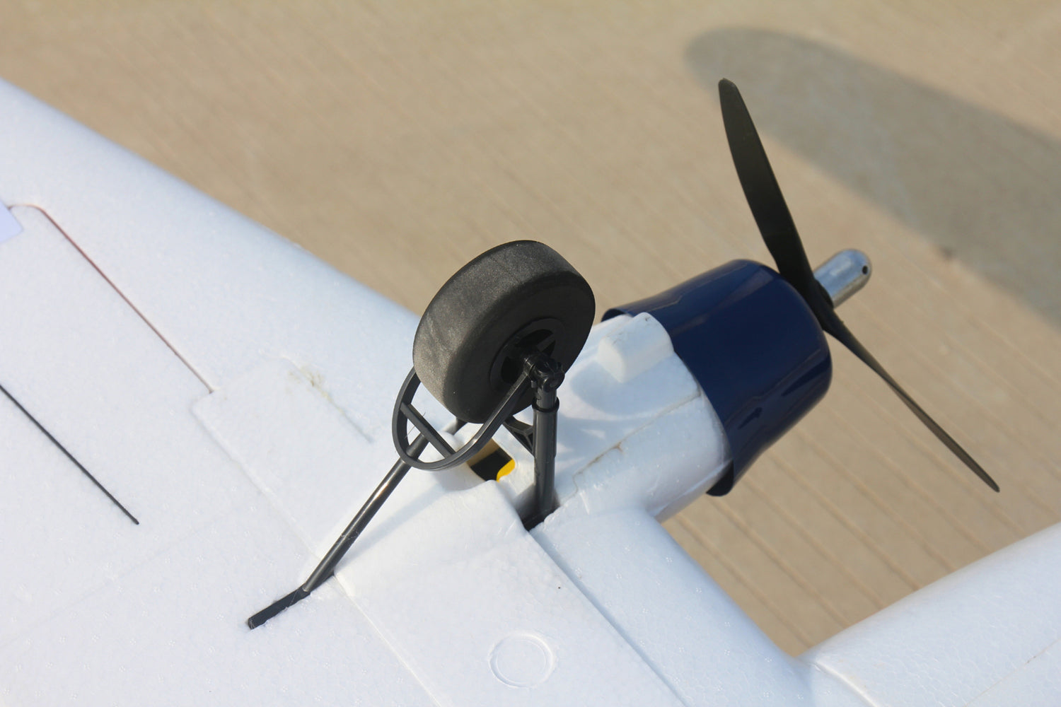 Dynam-DC-3-Skybus-White-RC-Radio-Controlled-Warbird-Airplane-1500mm-Wingspan-PNP-SPNP-BNF-RTF-6C-DY8931WT