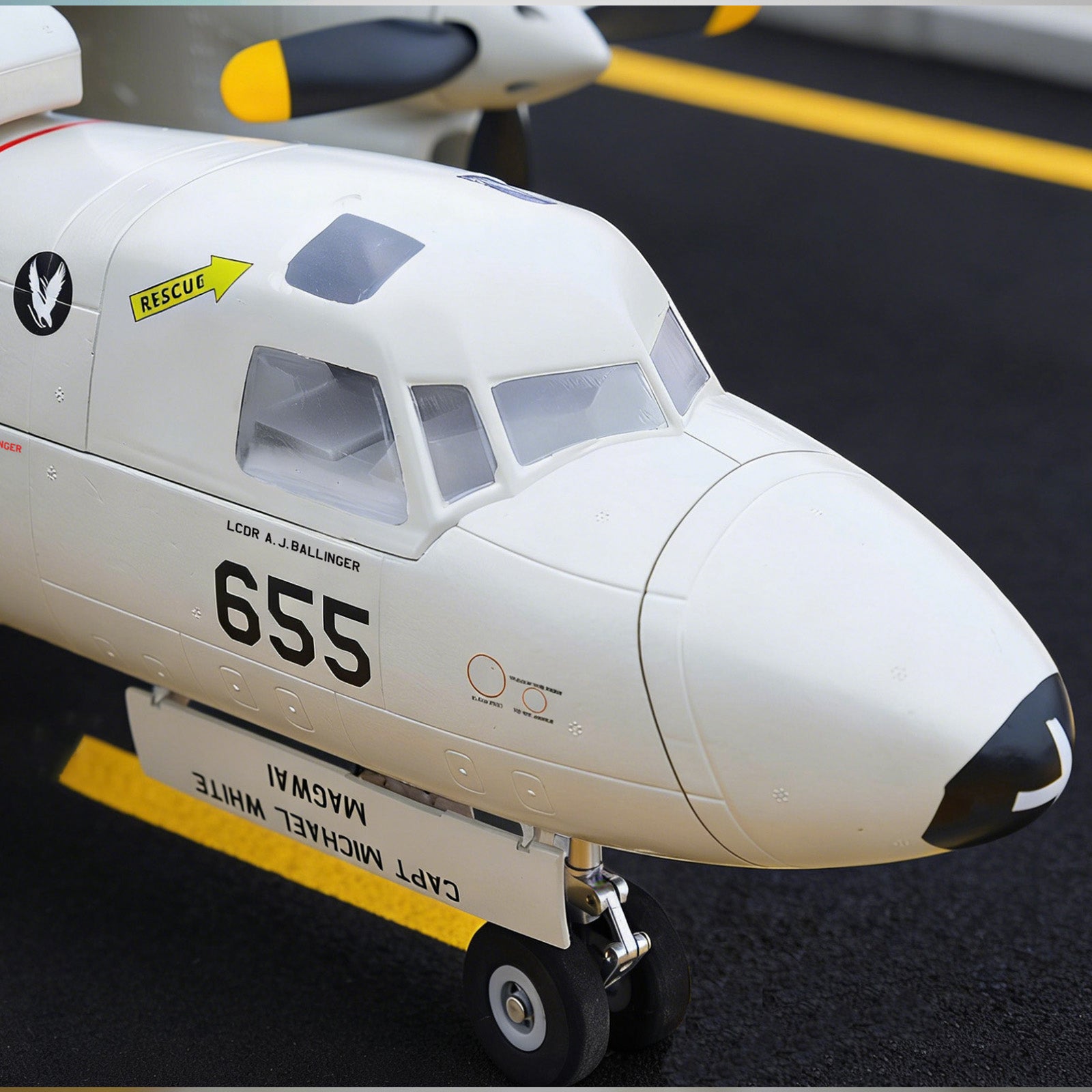 Dynam-E-2C-Hawkeye-Airborne-Early-Warning-AEW-1500mm-Radar-RC-Scale-Airplane-DY8982