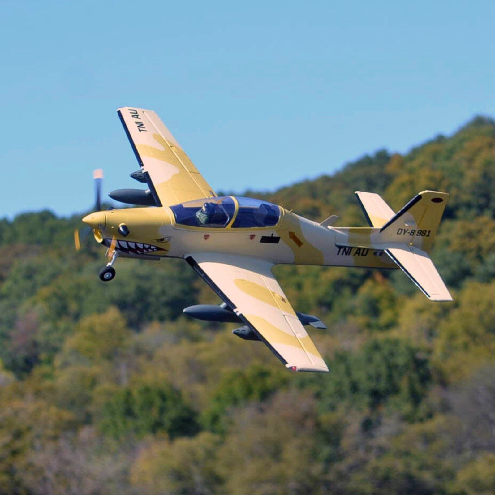 Dynam-EMB-312-Tucano-4S-RC-Radio-Controlled-Scale-Plane-1.3m-Flaps-DY8981-Sale_8