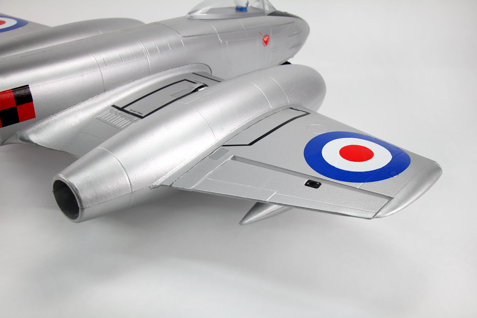 Dynam-Gloster-Meteor-F8-V2-Silver-6S-12-Blade-Twin-Inrunner-70mm-Radio-Controlled-EDF-Jet-Flaps-DY8974_12