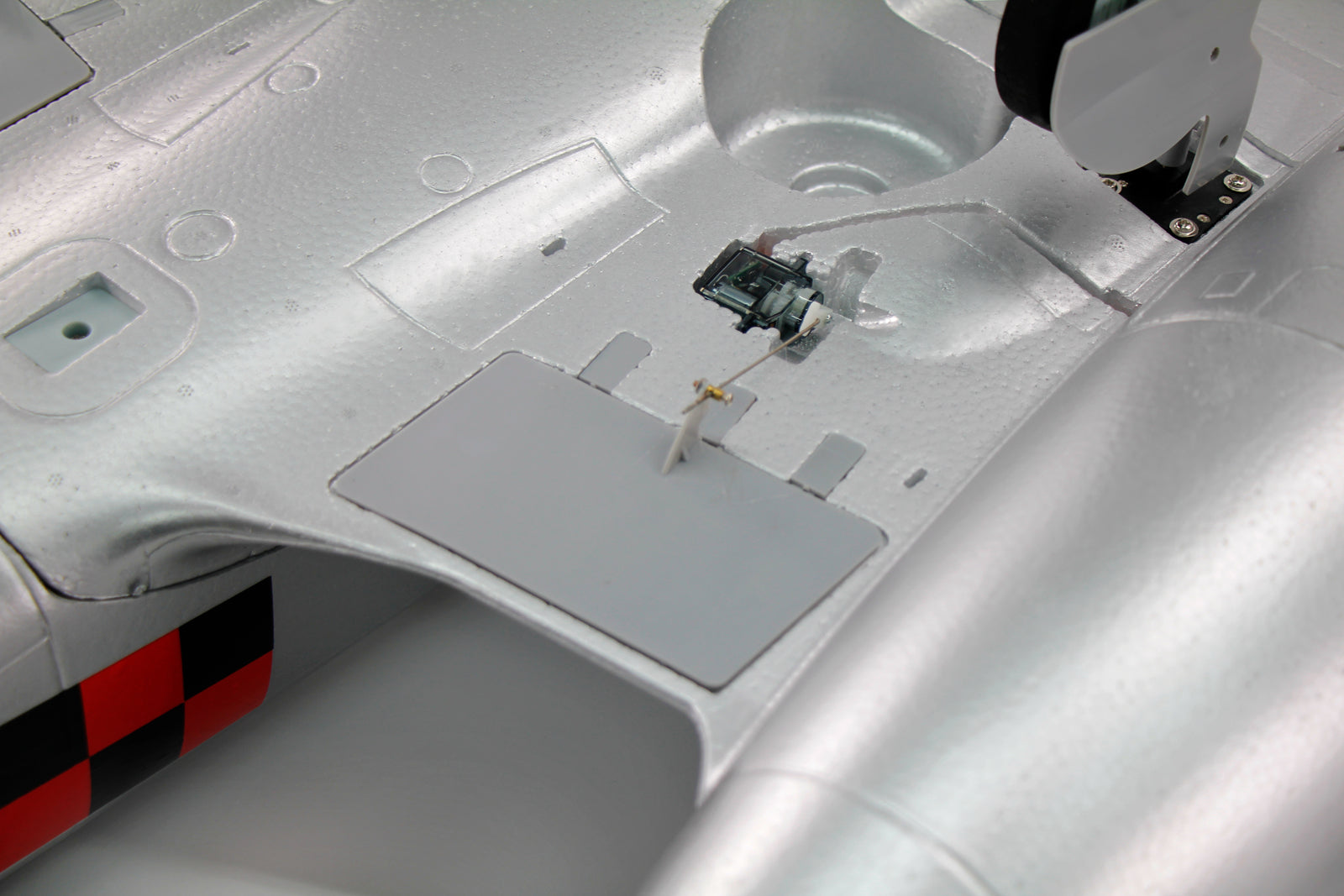 Dynam-Gloster-Meteor-F8-V2-Silver-6S-12-Blade-Twin-Inrunner-70mm-Radio-Controlled-EDF-Jet-Flaps-DY8974_22