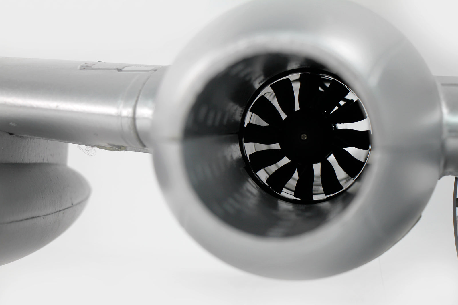 Dynam-Gloster-Meteor-F8-V2-Silver-6S-12-Blade-Twin-Inrunner-70mm-Radio-Controlled-EDF-Jet-Flaps-DY8974_9