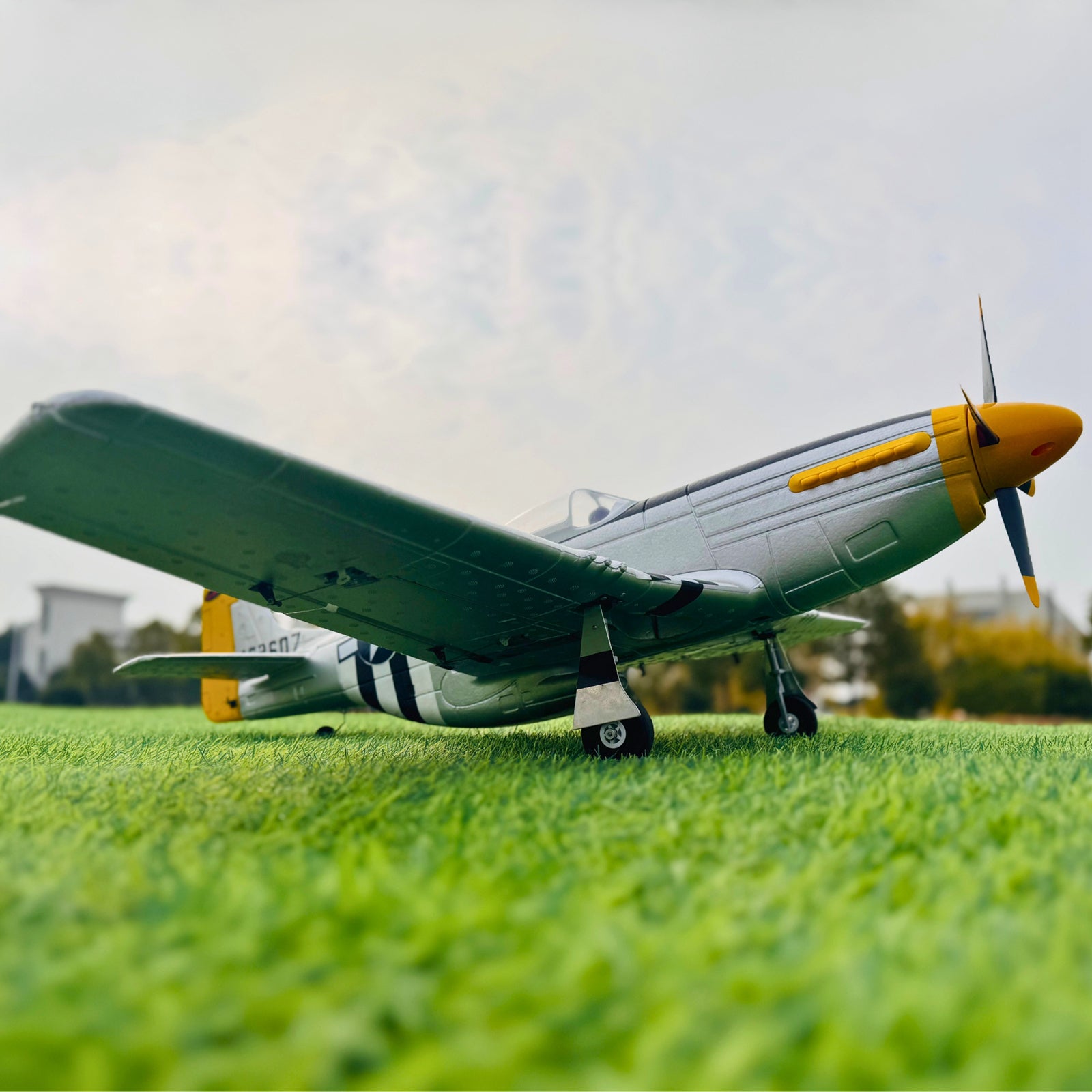 Dynam-P51-Mustang-V2-Silver-RC-Radio-Controlled-Warbird-Plane-1200mm-Wingspan-PNP-SPNP-BNF-RTF-DY8939SV