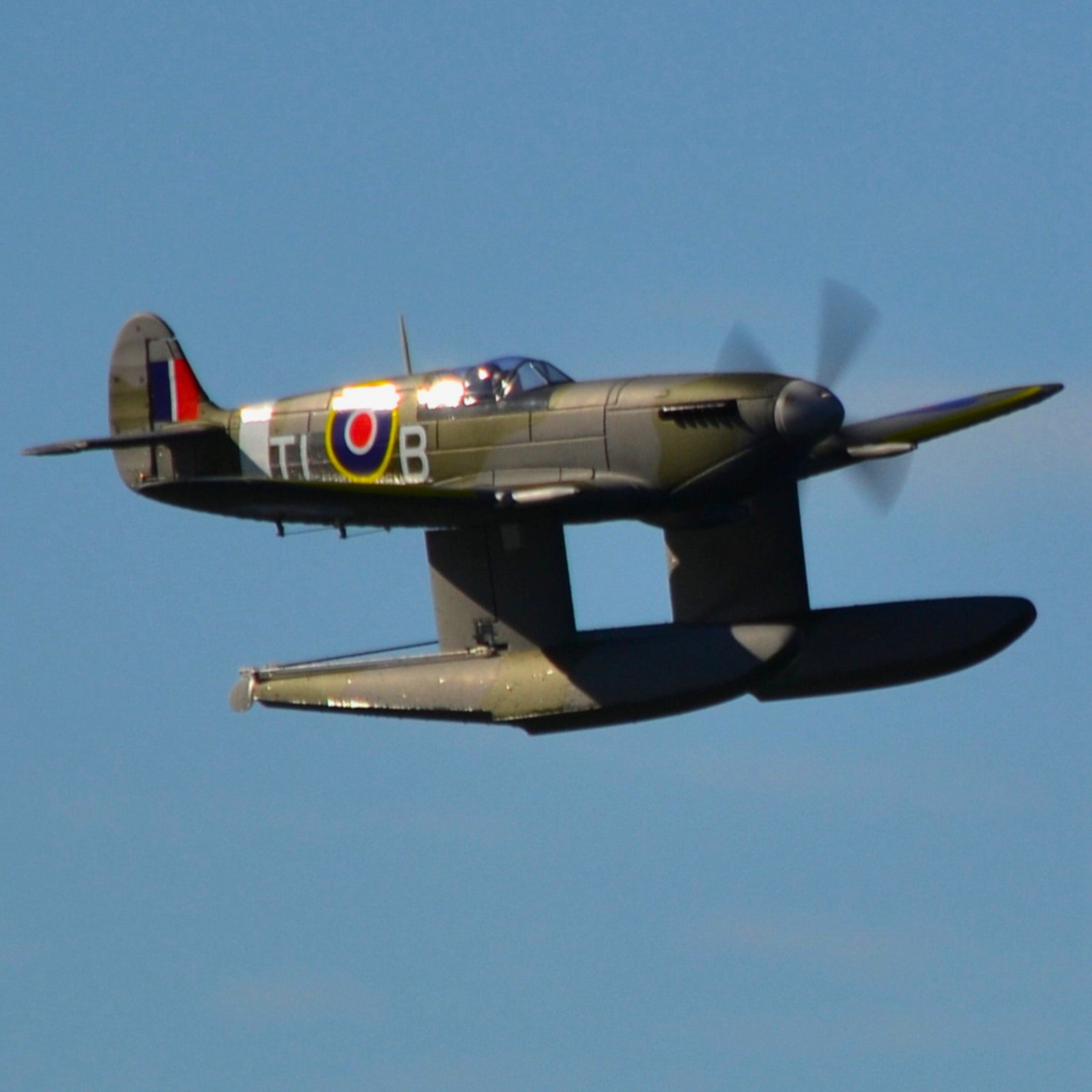 Dynam-Supermarine-Spitfire-MK.VB-4S-Radio-Controlled-Warbird-Seaplane-1200mm-Flaps-DY8975-SRTF_4