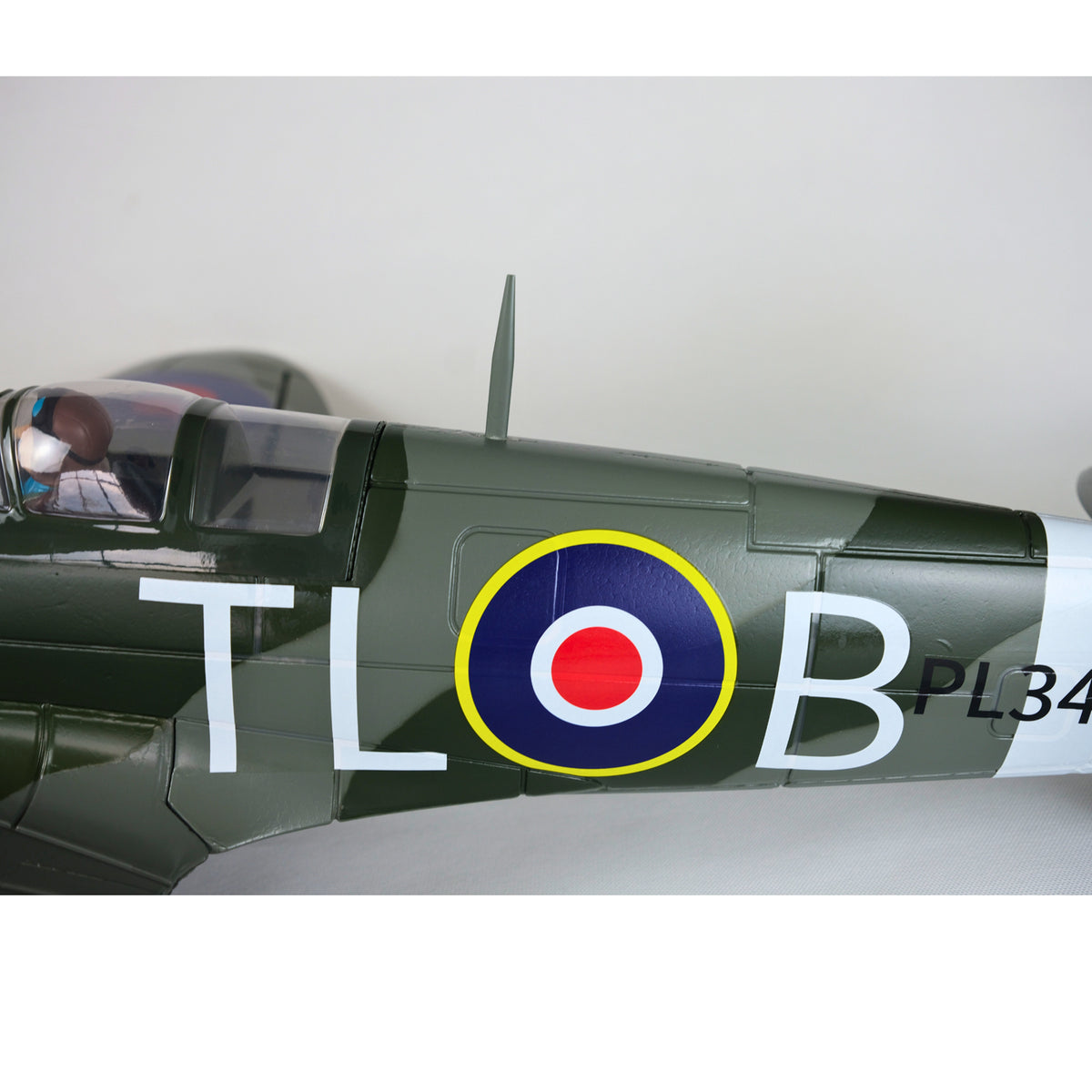 Dynam-Supermarine-Spitfire-V3-RC-Warbird-Airplane-1200mm-Flaps-DY8942_7
