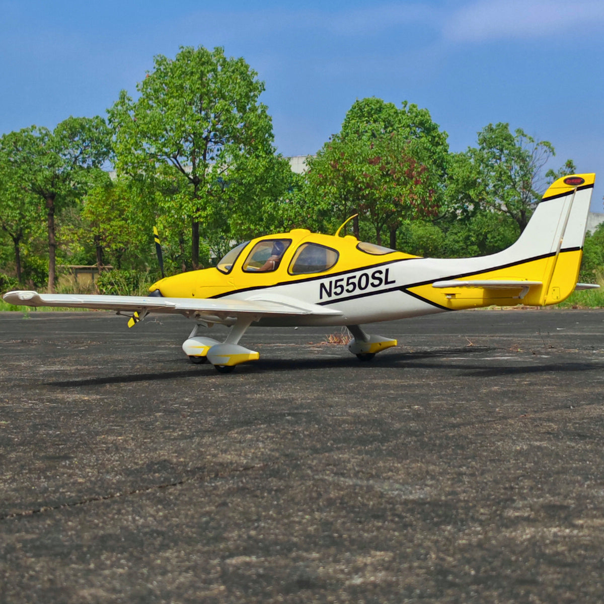 Dynam-Cirrus-SR22-V3-Trainer-3S-4S-Yellow-Beginner-Scale-Plane-1.4m-DY8936YL_13