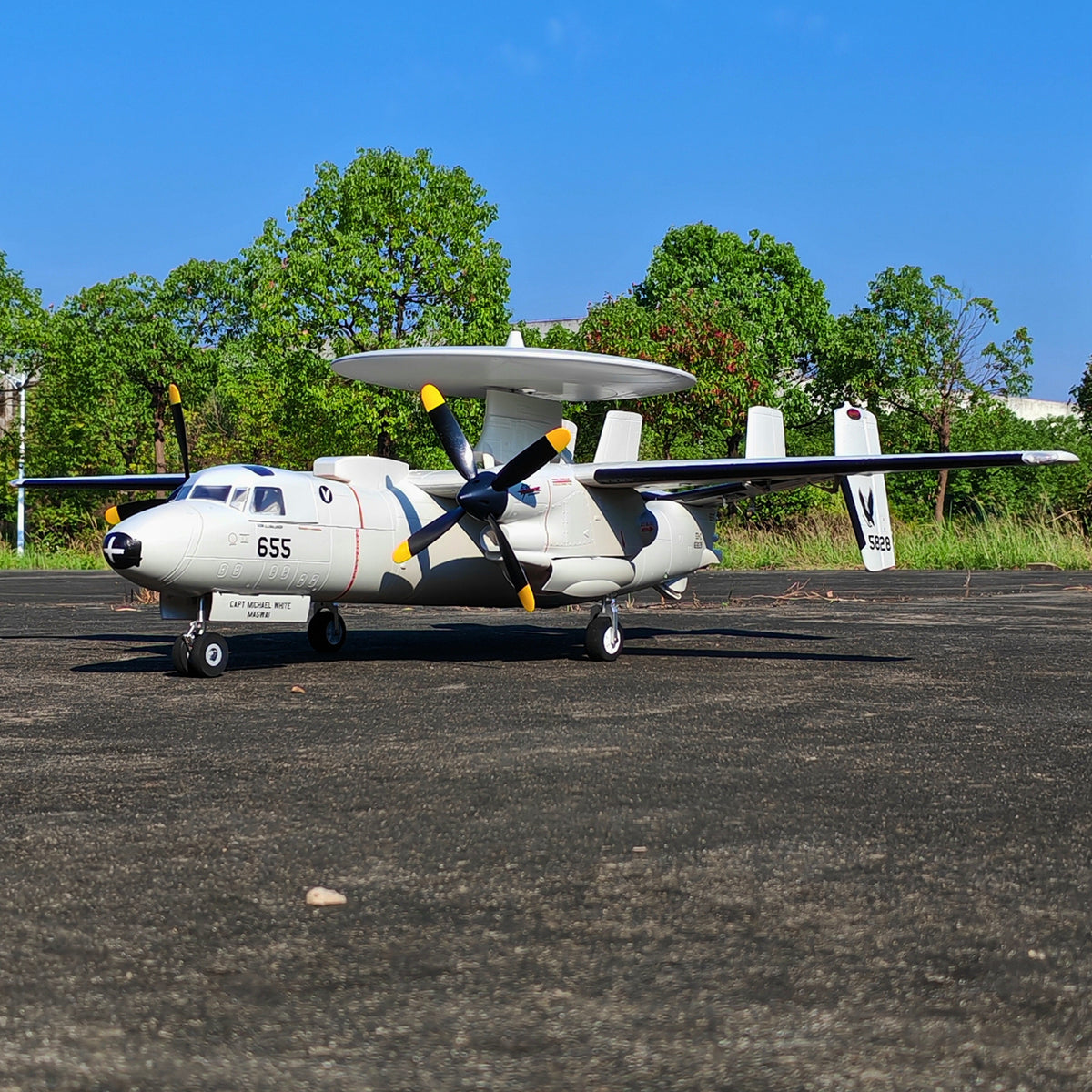 🌟🎉 New Release! Dynam E-2C Hawkeye AEW 1500mm Twin-Engine 360° Rotating Radar RC Scale Airplane