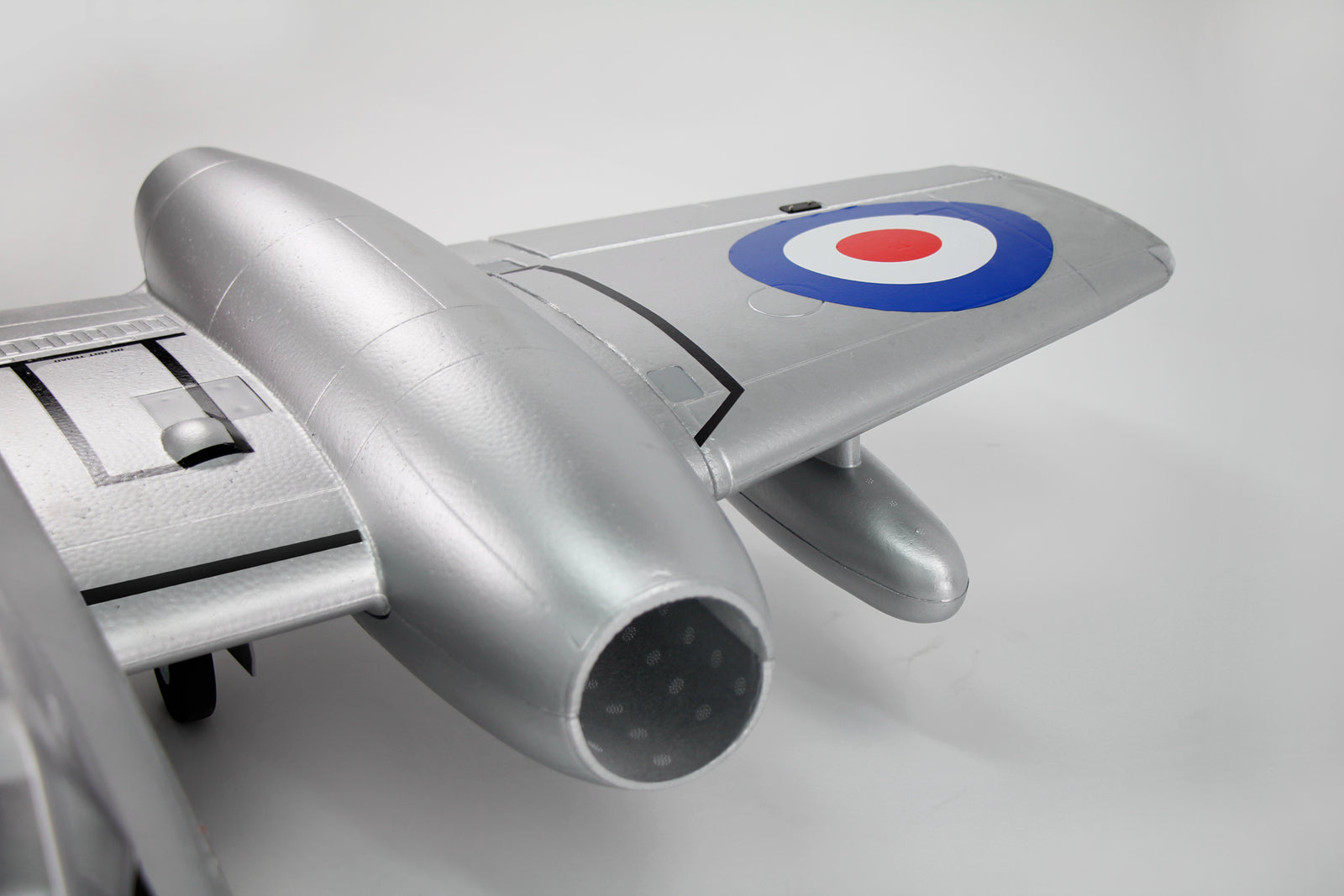 Dynam Gloster Meteor F8 V2 Silver 6S Twin 70mm EDF Jet w/ Flaps