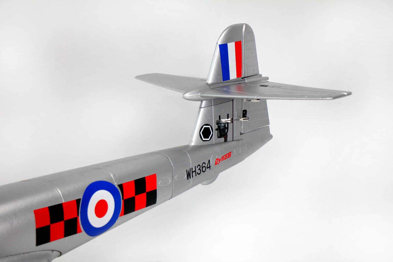 Dynam Gloster Meteor F8 V2 Silver 6S Twin 70mm EDF Jet w/ Flaps