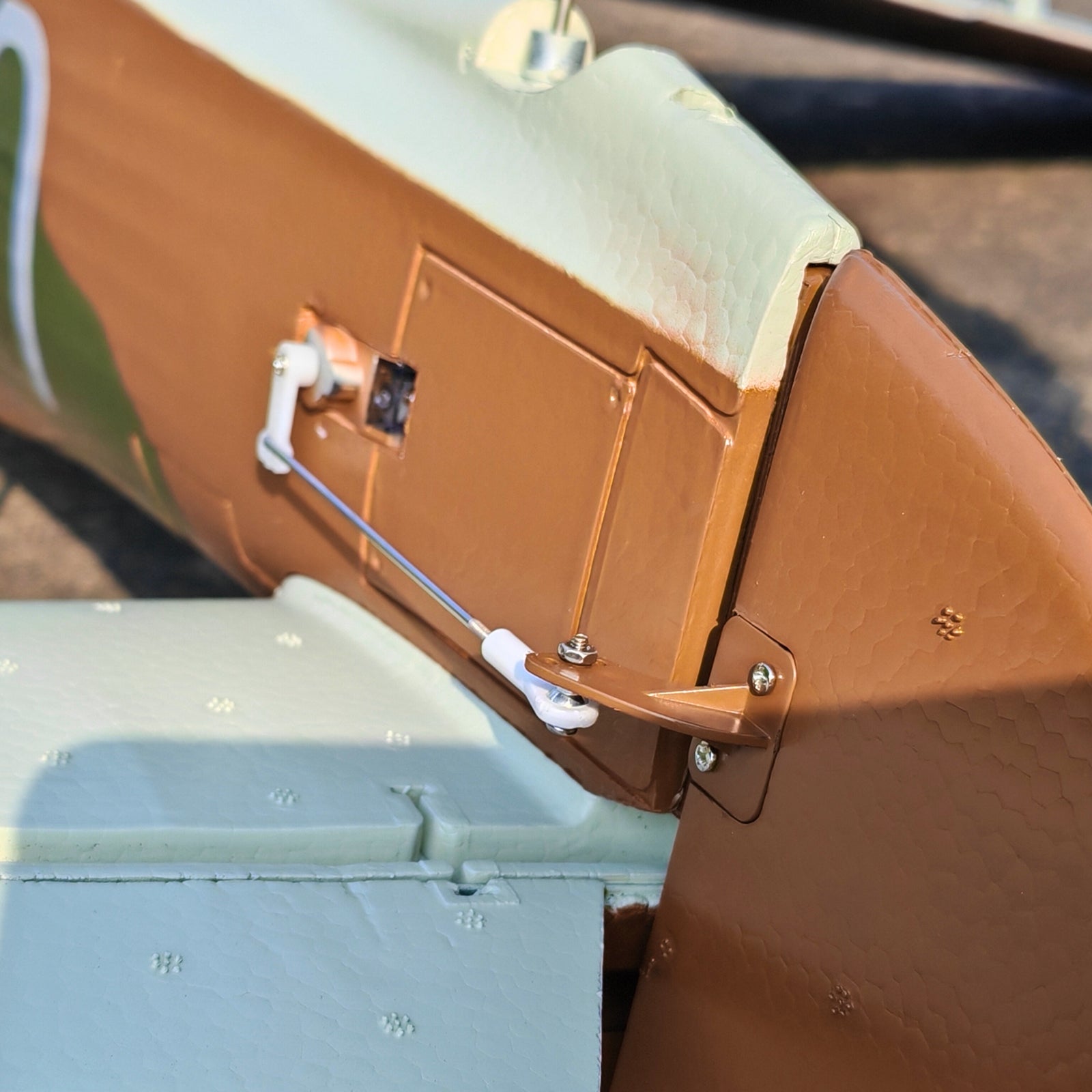 Dynam-Hawker-Hurricane-V3-4S-Radio-Controlled-RC-Warbird-Plane-1250mm-Flaps-DY8966-PNP-iStone-BNF-SRTF_13