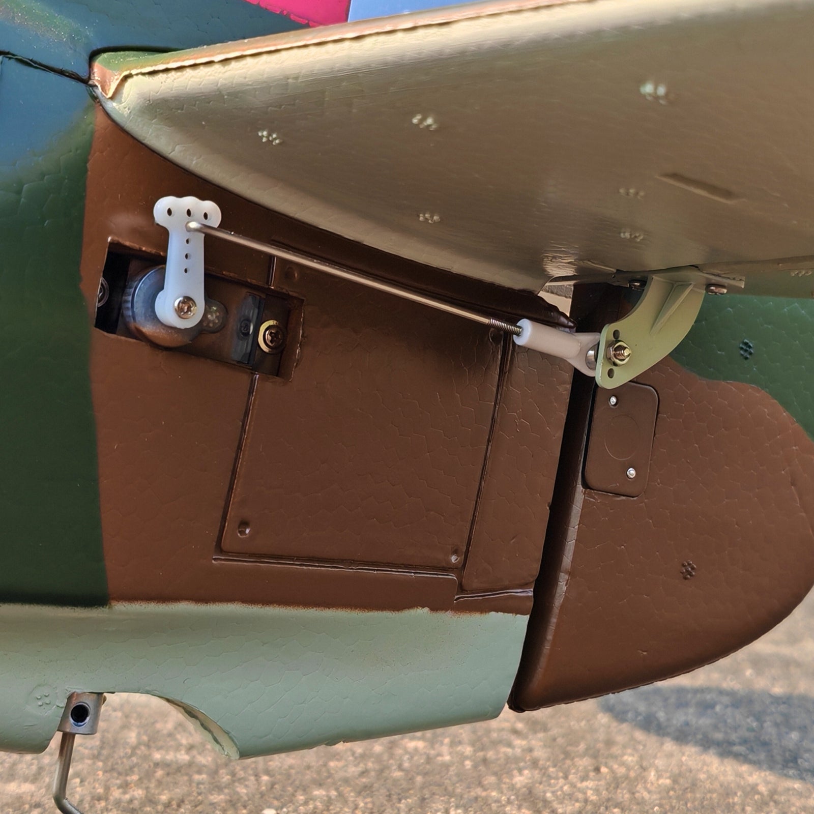 Dynam-Hawker-Hurricane-V3-4S-Radio-Controlled-RC-Warbird-Plane-1250mm-Flaps-DY8966-PNP-iStone-BNF-SRTF_20