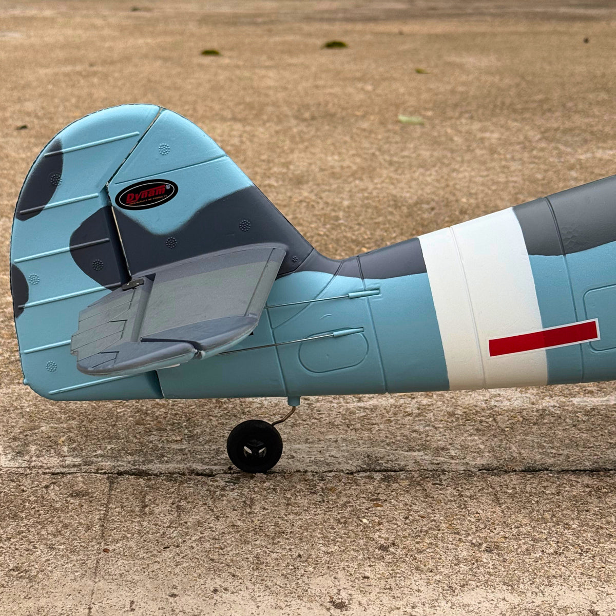Dynam メッサーシュミット BF-109 V2 4S RC ウォーバード 1300mm