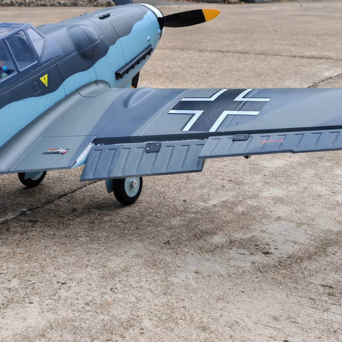 Dynam Messerschmitt BF-109 V2 4S RC Warbird 1300mm w/ Flaps