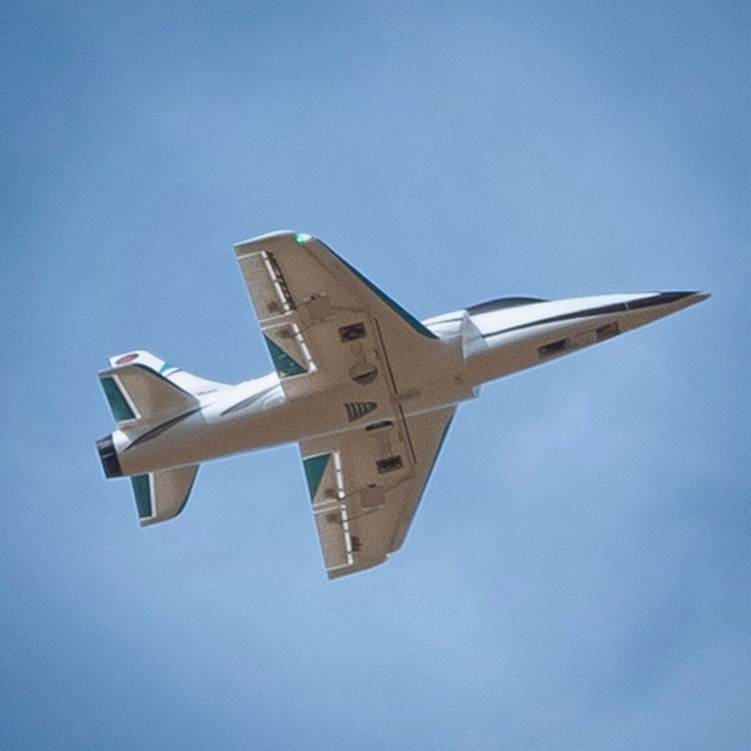 ✨🔄 Verbessert! Jetzt vorbestellen: Dynam Meteor V4 Blau, 12-Blatt, 4S, 70 mm, RC-Einsteiger-EDF-Jet mit Landeklappen