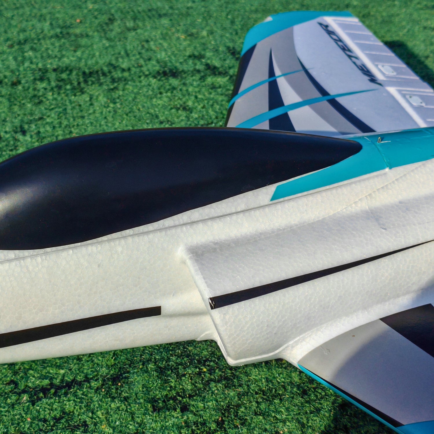 ✨🔄 Verbessert! Jetzt vorbestellen: Dynam Meteor V4 Blau, 12-Blatt, 4S, 70 mm, RC-Einsteiger-EDF-Jet mit Landeklappen