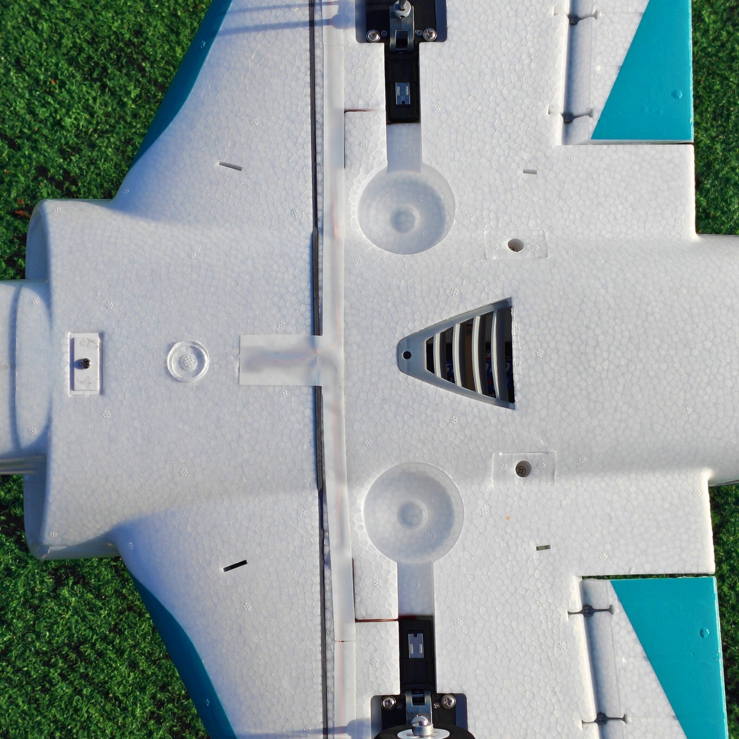 ✨🔄 Verbessert! Jetzt vorbestellen: Dynam Meteor V4 Blau, 12-Blatt, 4S, 70 mm, RC-Einsteiger-EDF-Jet mit Landeklappen