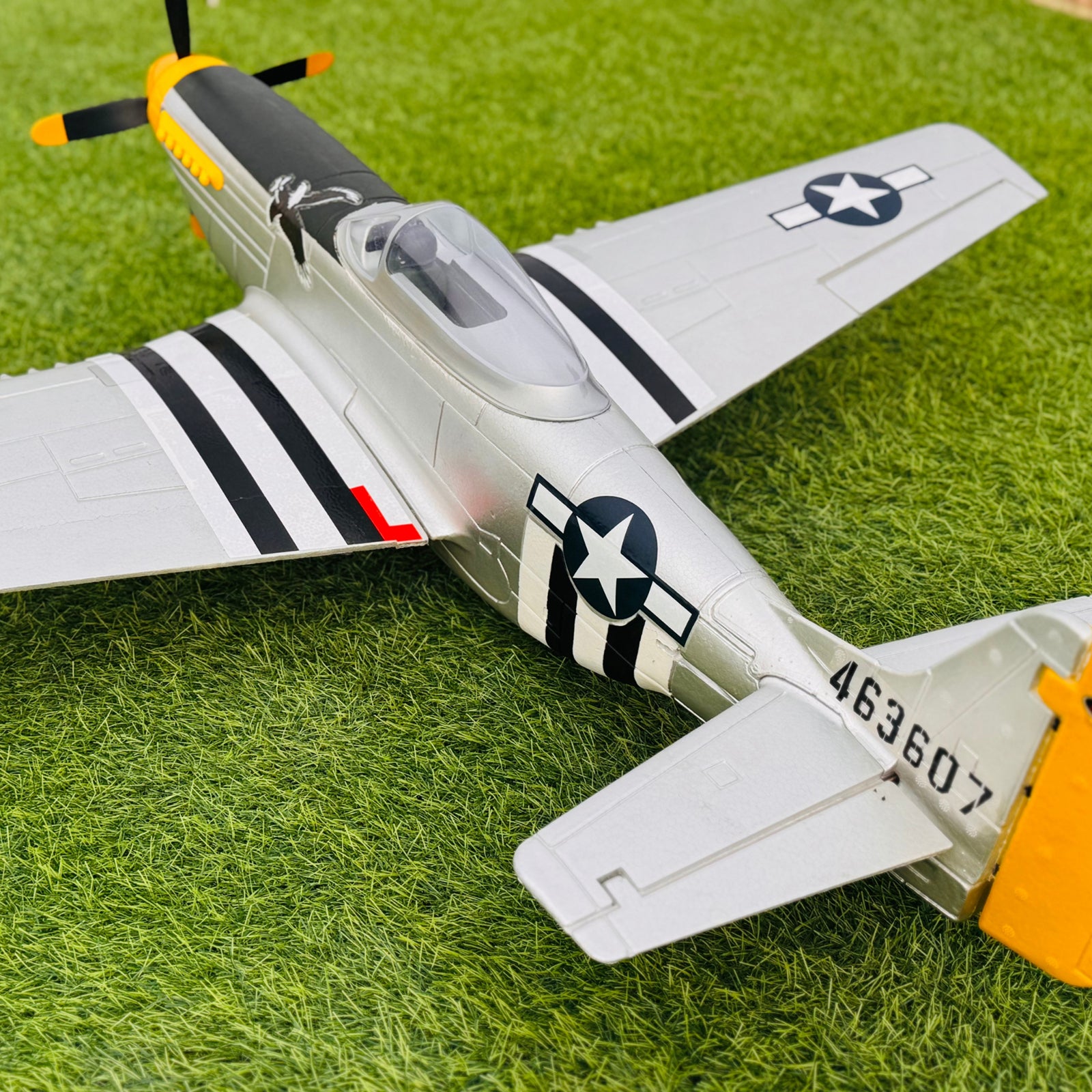 Dynam P-51 Mustang V2 Silver RC Warbird Plane 1200mm