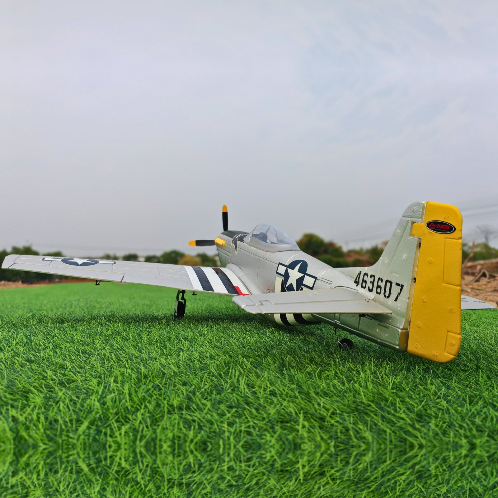 P51ムスタング ARF製 Dynam P-51 マスタング V2 シルバー RC ウォーバード プレーン 1200mm