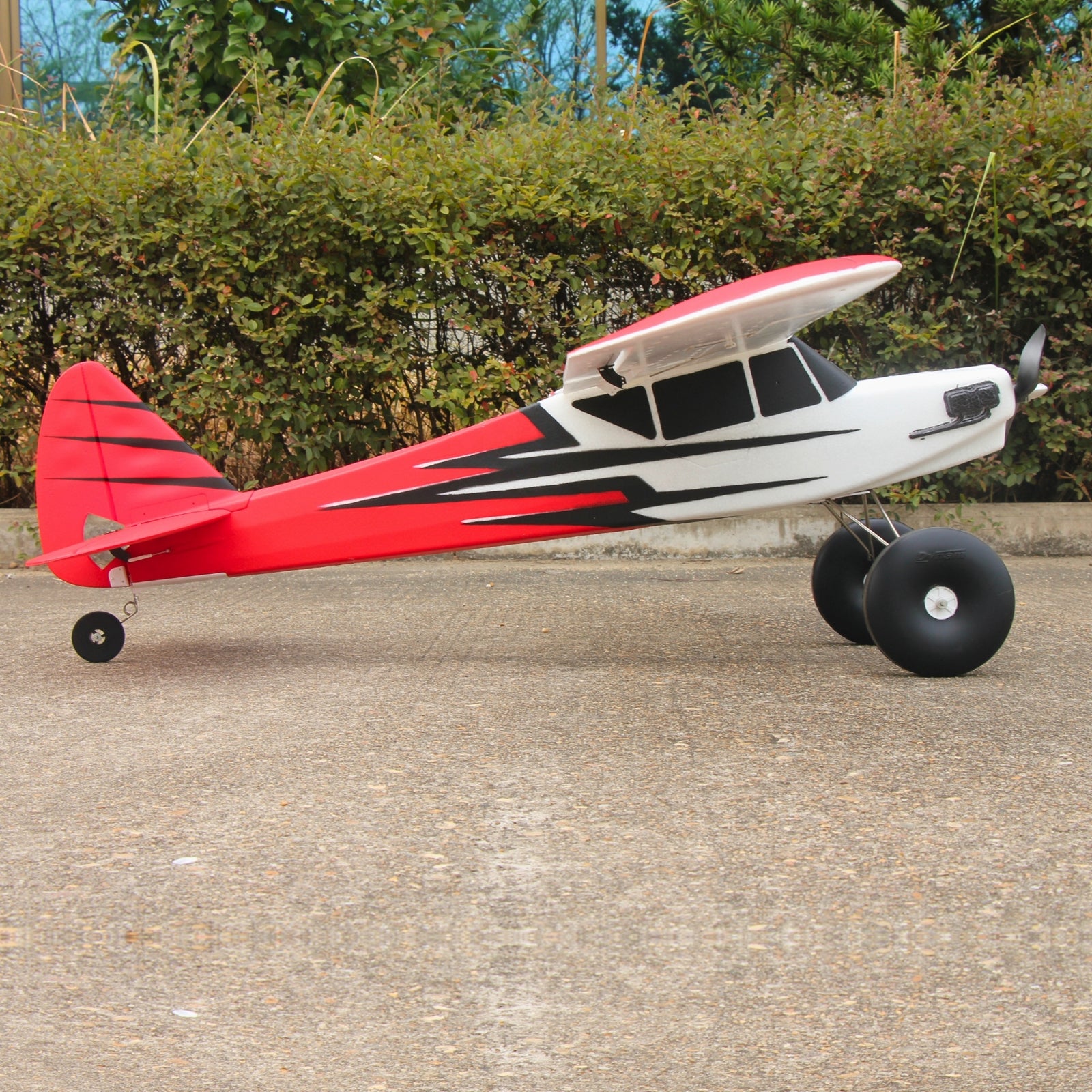 Dynam-Primo-Radio-Controlled-Beginner-Trainer-Red-STOL-Bigfoot-4S-1450mm-Flaps-DY8971RD-SRTF_9
