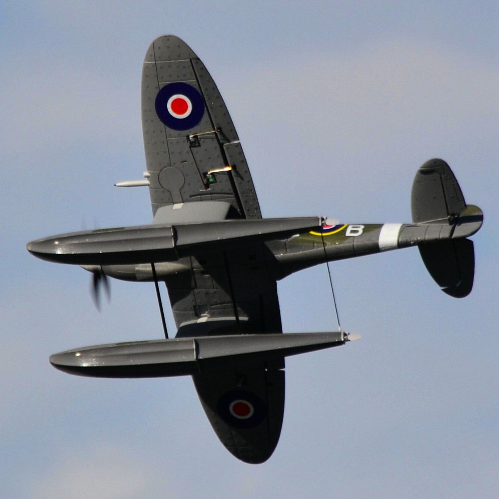 Dynam Supermarine Spitfire MK.VB 4S RC Warbird Float Plane