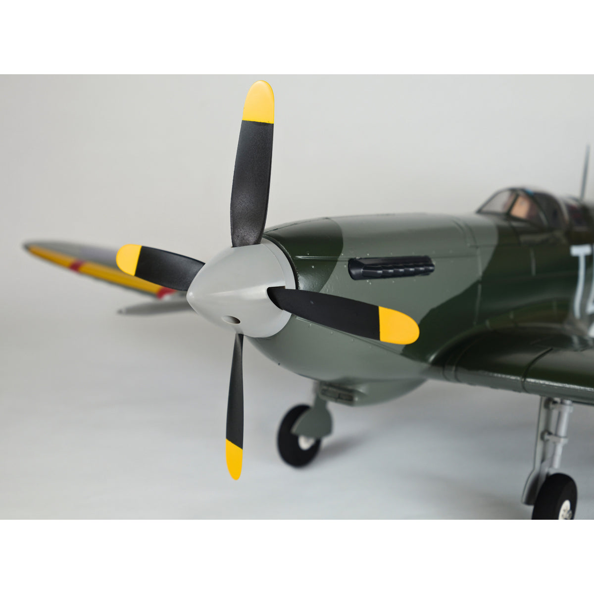 Dynam-Supermarine-Spitfire-V3-RC-Warbird-Airplane-1200mm-Flaps-DY8942_6