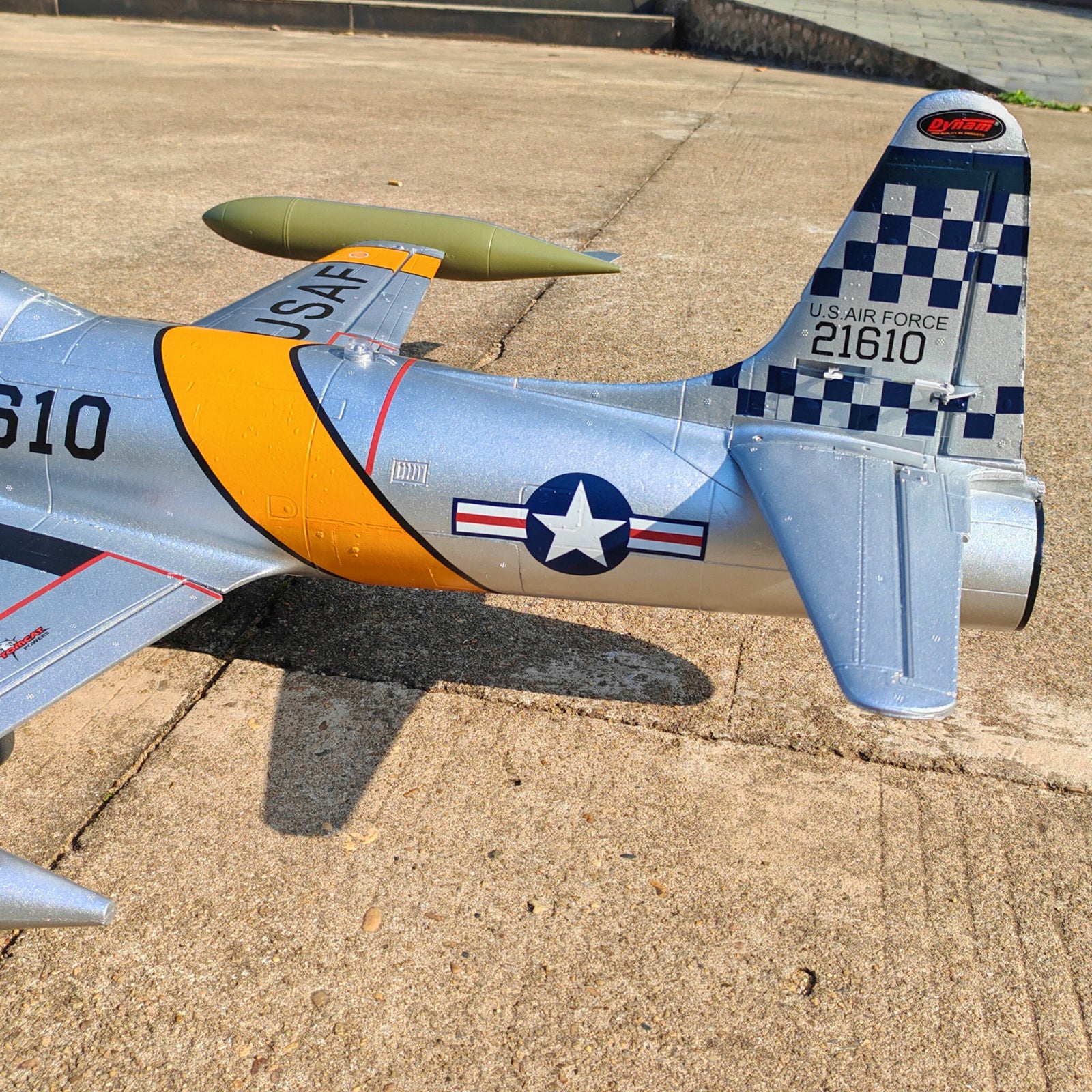 Dynam T-33 シューティングスター 6S 12ブレード 70mm EDF RCジェット